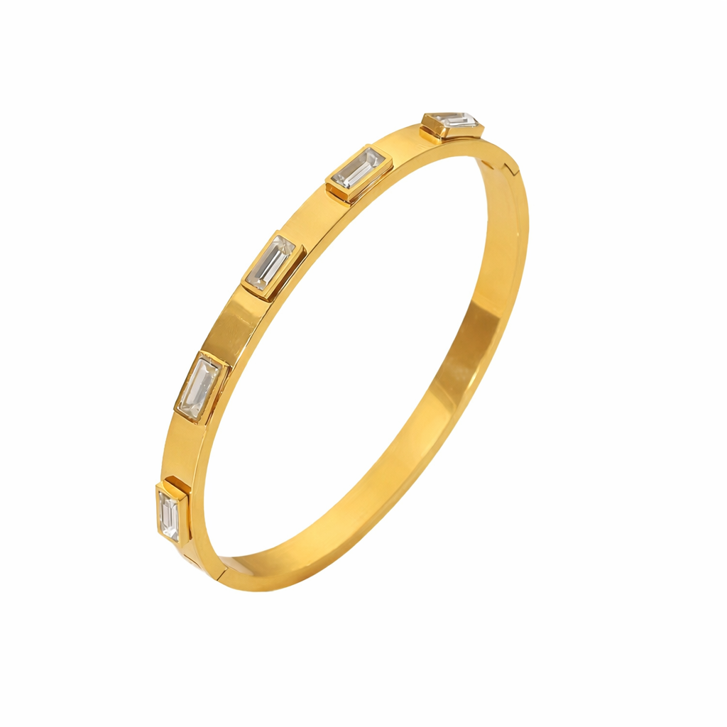 Ayla Bangle