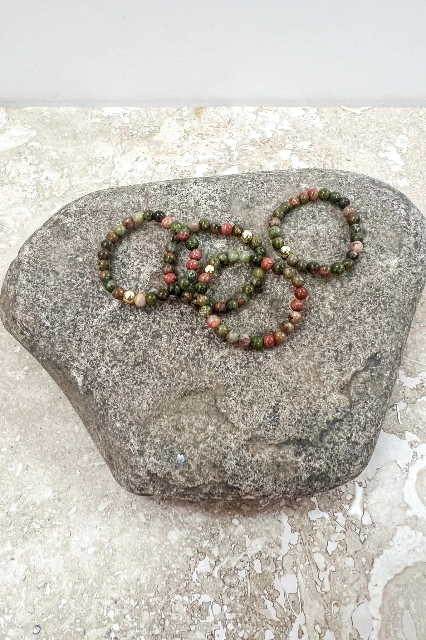 The Gemstone Stretch Ring