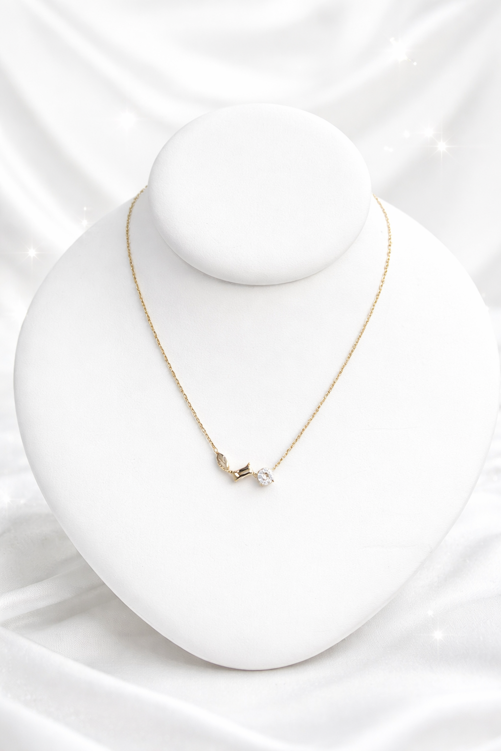 The Mia Necklace