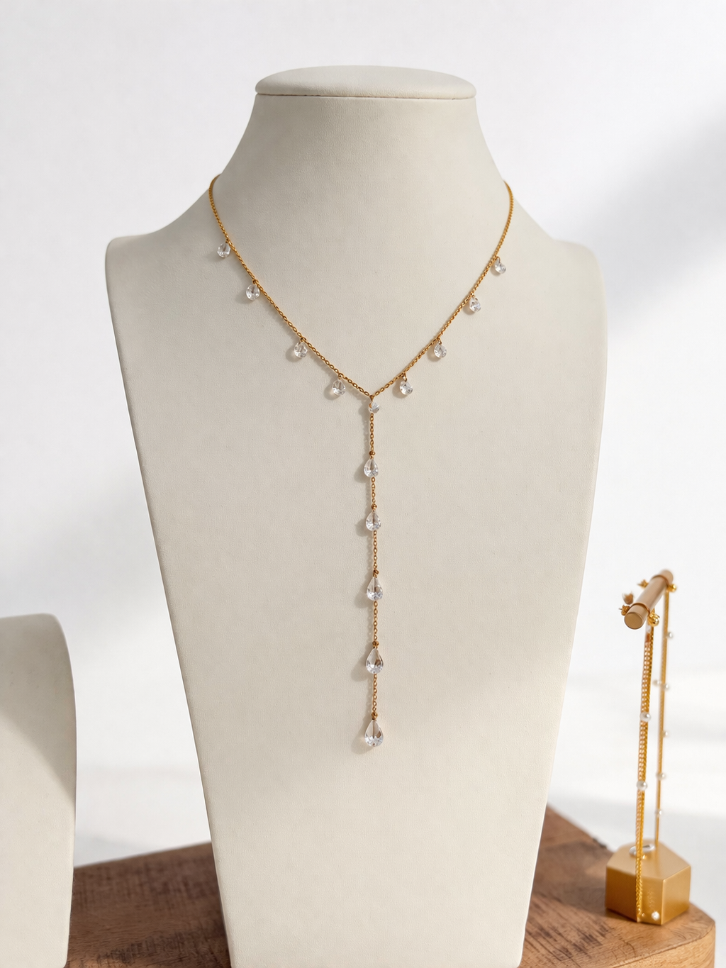 The Monroe Necklace