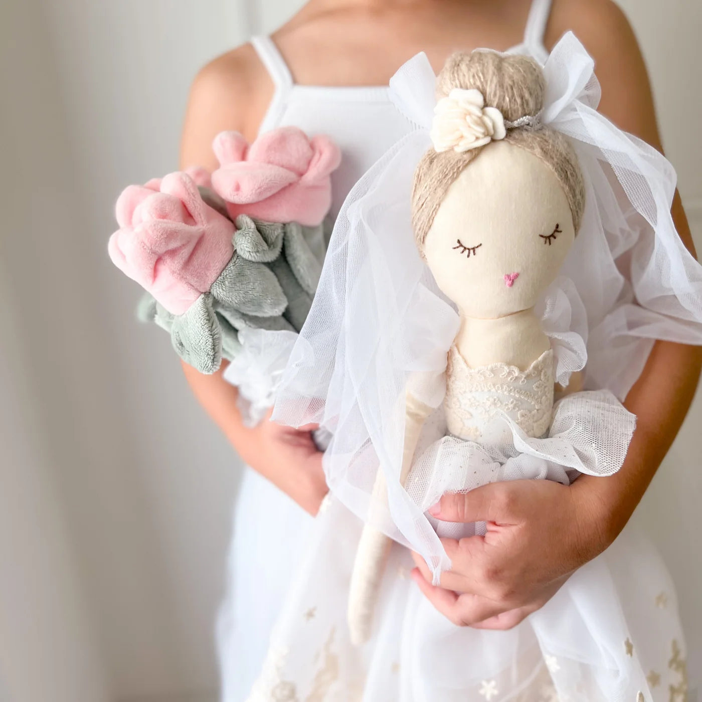 Mon Ami Rose Bouquet Plush