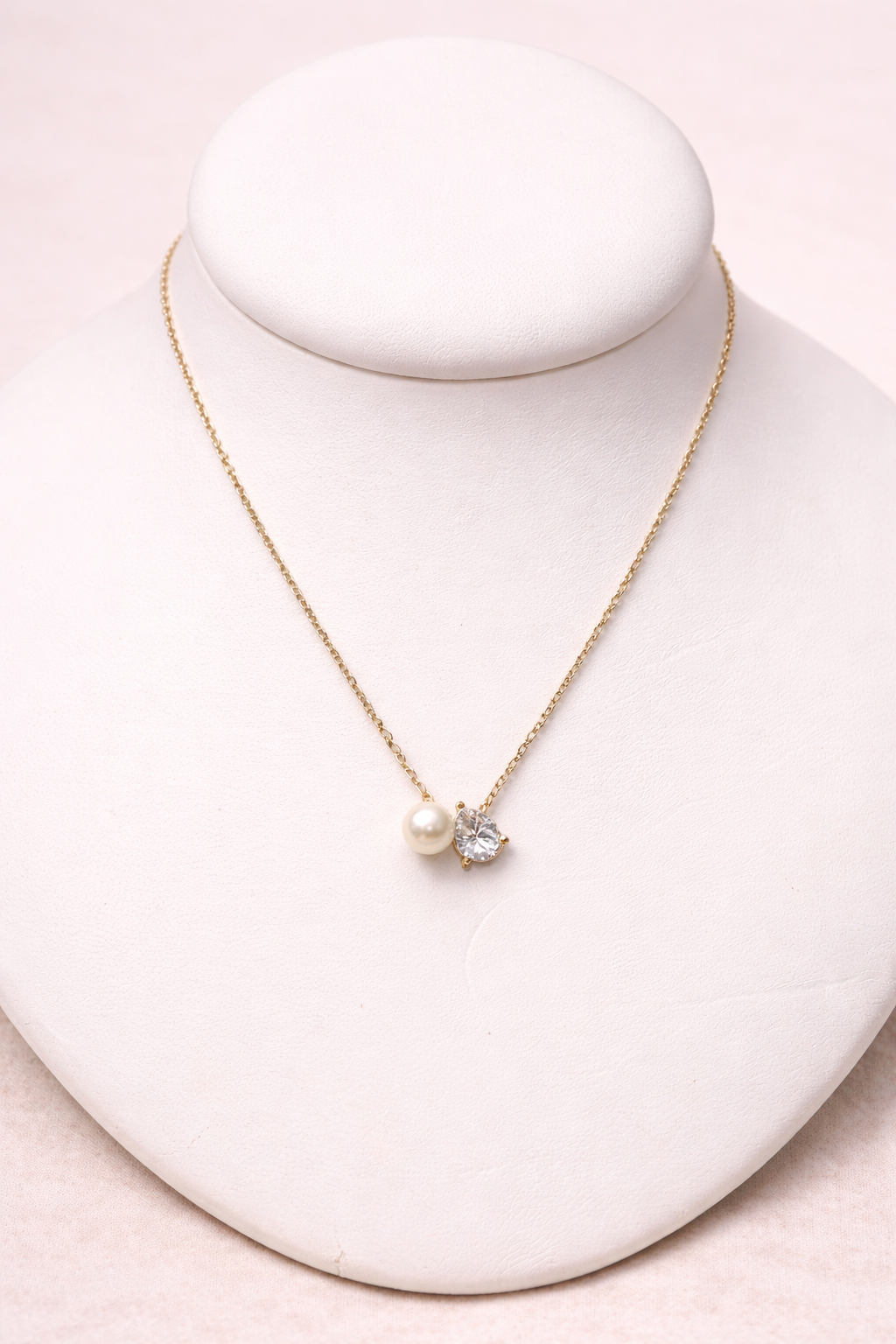 The Elara Necklace
