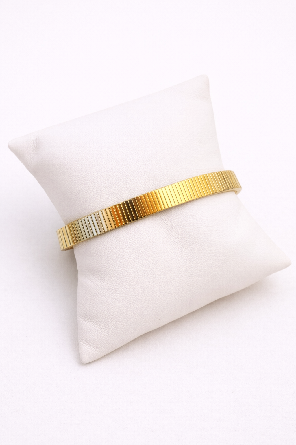 The Blaire textured bangle Bracelet