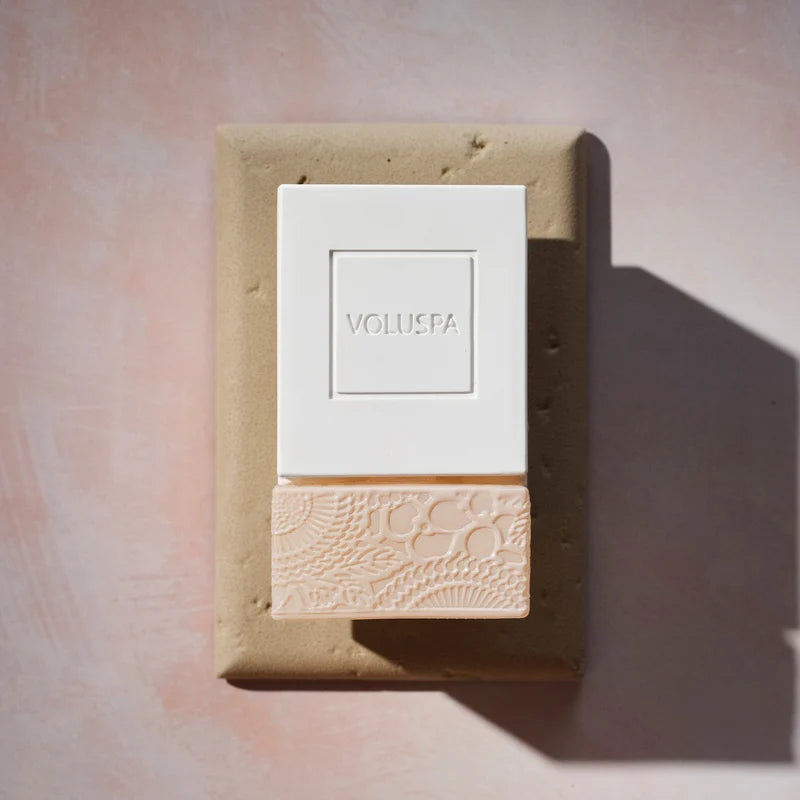 Voluspa Santal Vanille Wall Plug-In Starter Kit